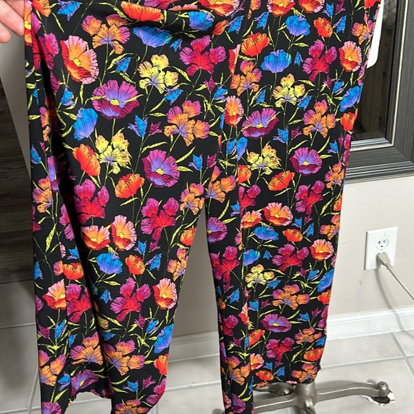 TopShop Floral Strappy V-neck Crop Jumpsuit- size 6- like new - Picture 5 of 9